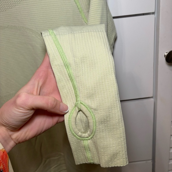 Lululemon Run Swiftly Tech Long Sleeve
Yellow / Light Green - Picture 7 of 12
